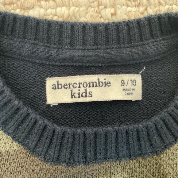 🫎 Abercrombie kids sweater - size 9/10 - Picture 3 of 4